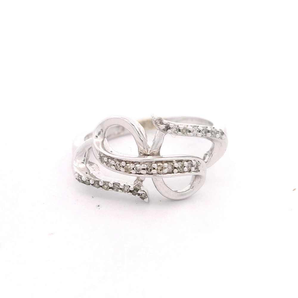 Anillo 10K Infinito con Diamantes