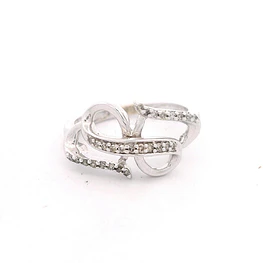 Anillo 10K Infinito con Diamantes
