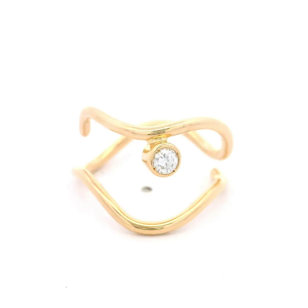 Anillo 18K Ondulado Moissanita
