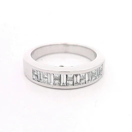 Anillo 18K Cintillo Baguette y Princesa