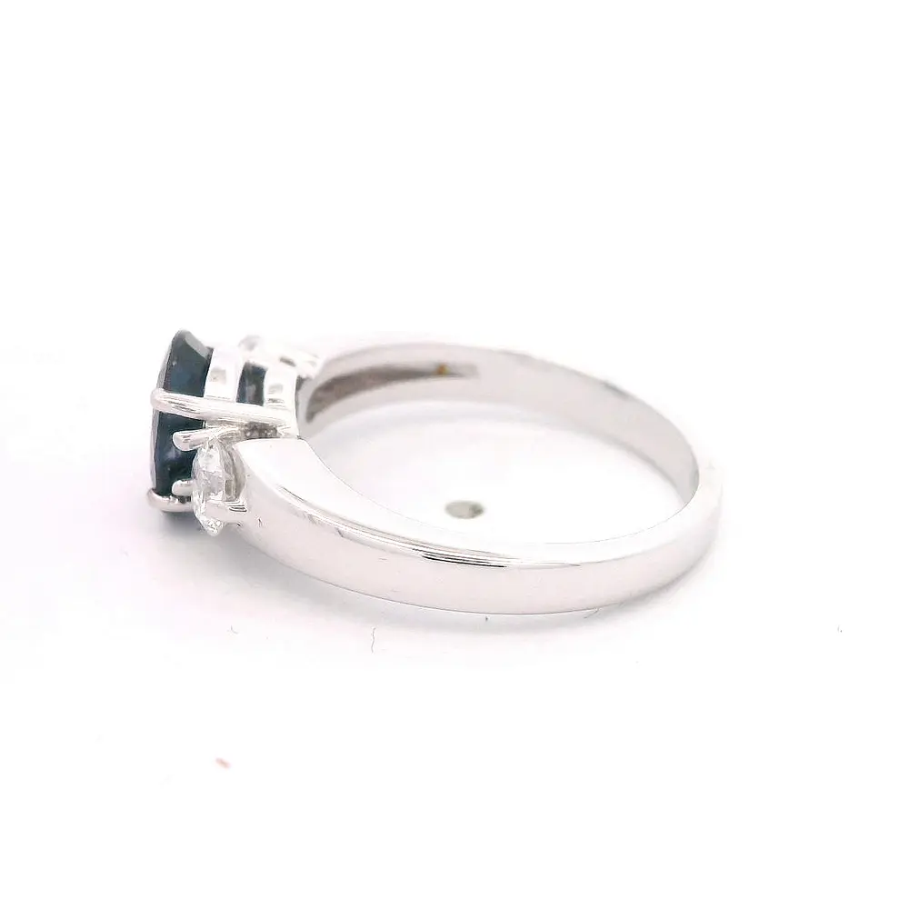 Anillo 18K Trilogy Zafiro y Diamantes