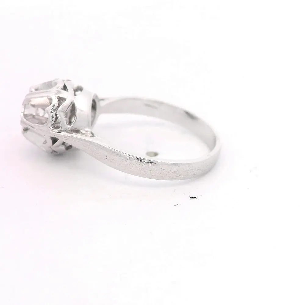 Anillo 18K Solitario Chatón Diamante