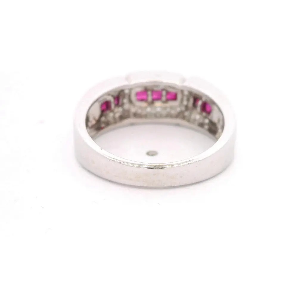Anillo 14K Cintillo Diamantes y Piedras Rojas
