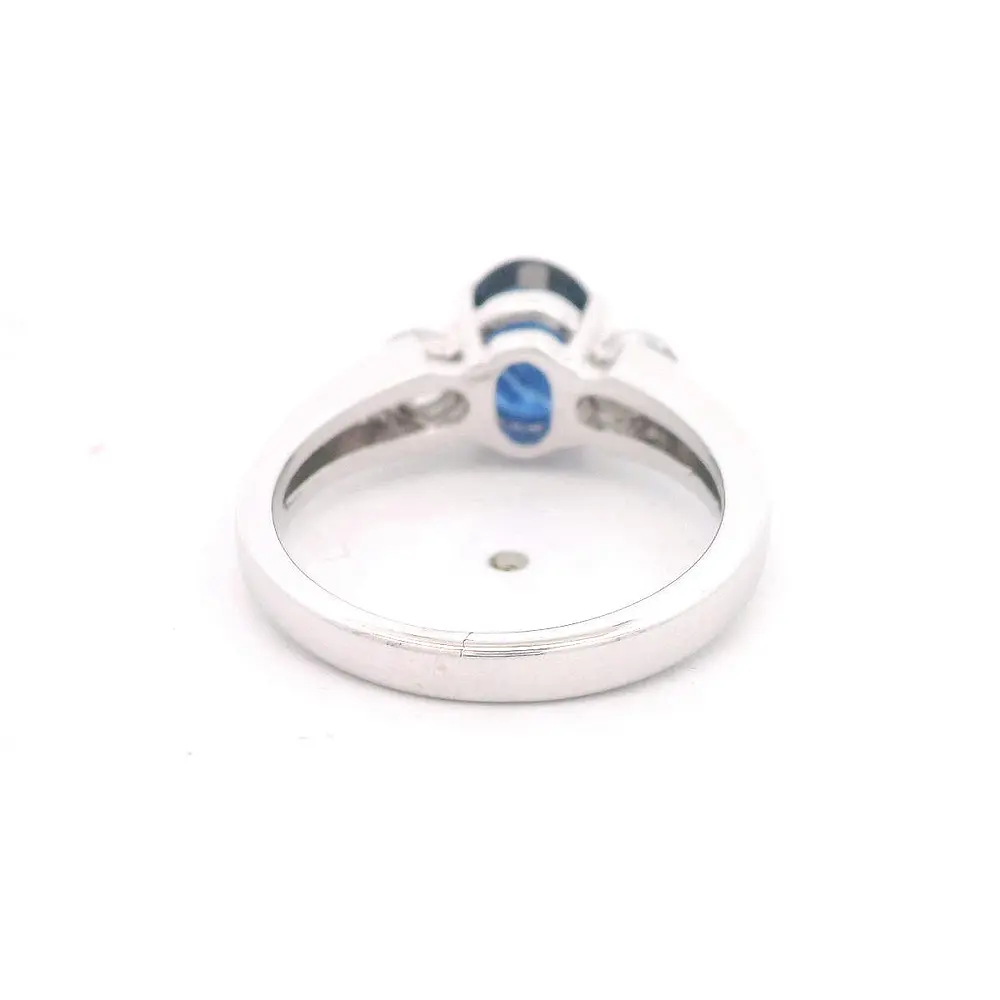 Anillo 18K Trilogy Zafiro y Diamantes