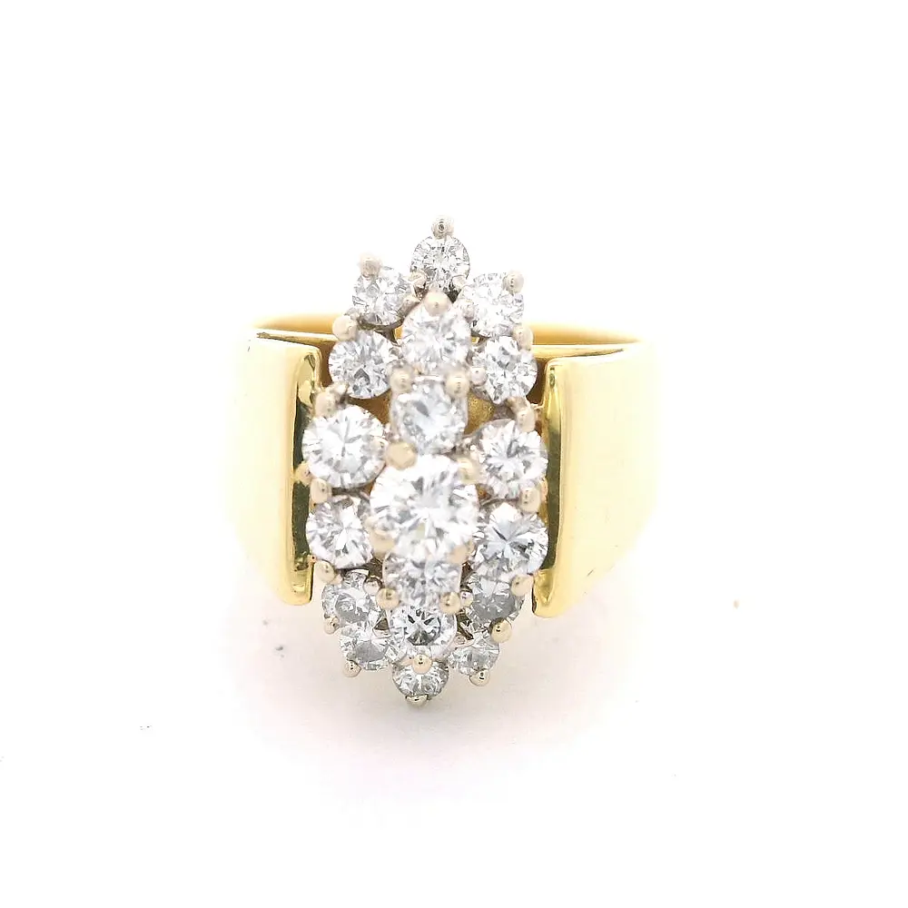 Anillo 18K Racimo Diamante