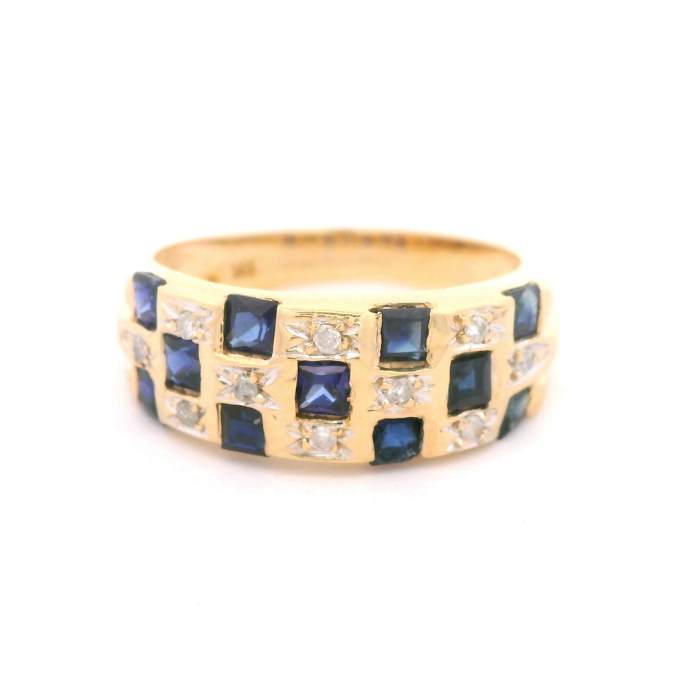 Anillo 18K Cintillo Bombé Piedras Azules