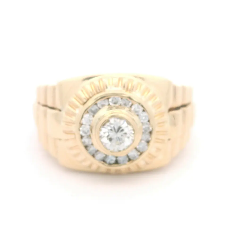 Anillo de Oro 18K Sello con Diamantes y Laterales Tallados