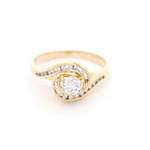 Anillo de Oro 18K Crossed con 23 Diamantes