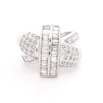 Anillo Oro Blanco 18K con Diamantes