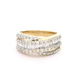 Anillo de Oro 18K Crossed Calado con Diamantes