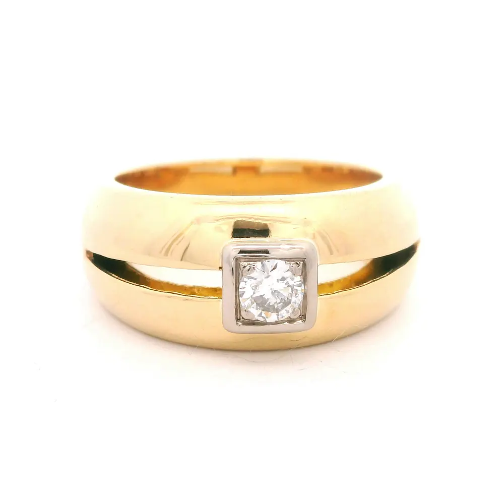 Anillo Oro 18K Bombé Calado con Diamante