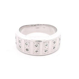 Anillo de Oro Blanco 18K con Diamantes