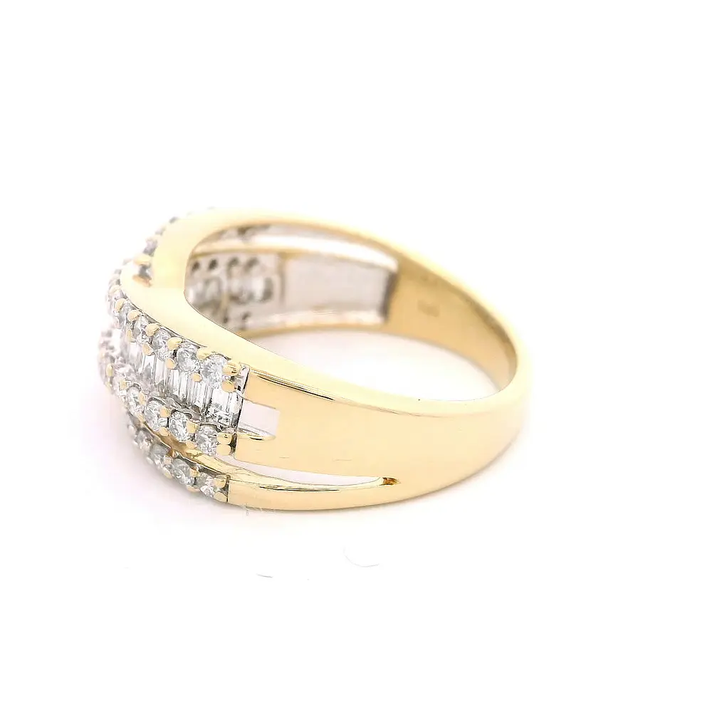 Anillo de Oro 18K Crossed Calado con Diamantes