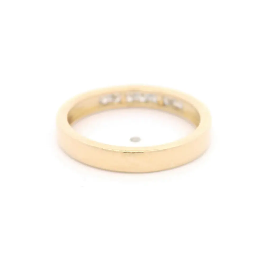 Anillo de Oro 18K Mini Cintillo con 7 Diamantes