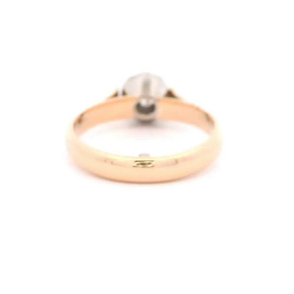 Anillo Oro 18K Chatón Español con Diamante