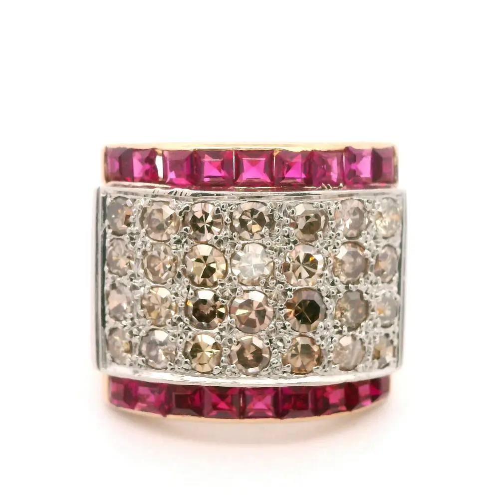 Anillo Oro 18K Sello con Diamantes