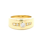 Anillo Oro 18K Semi Bombe con Moissanita