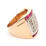 Anillo Oro 18K Sello con Diamantes