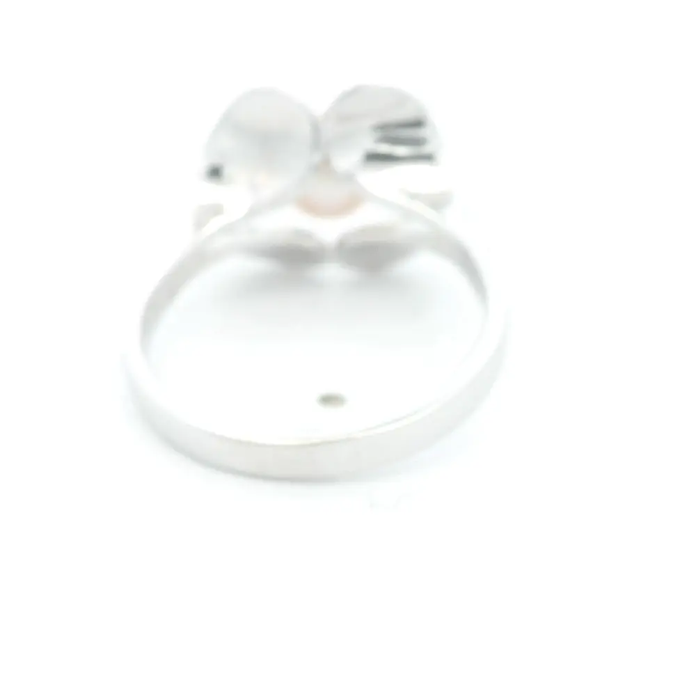 Anillo Oro Blanco 14K Flor con Diamantes y Perla