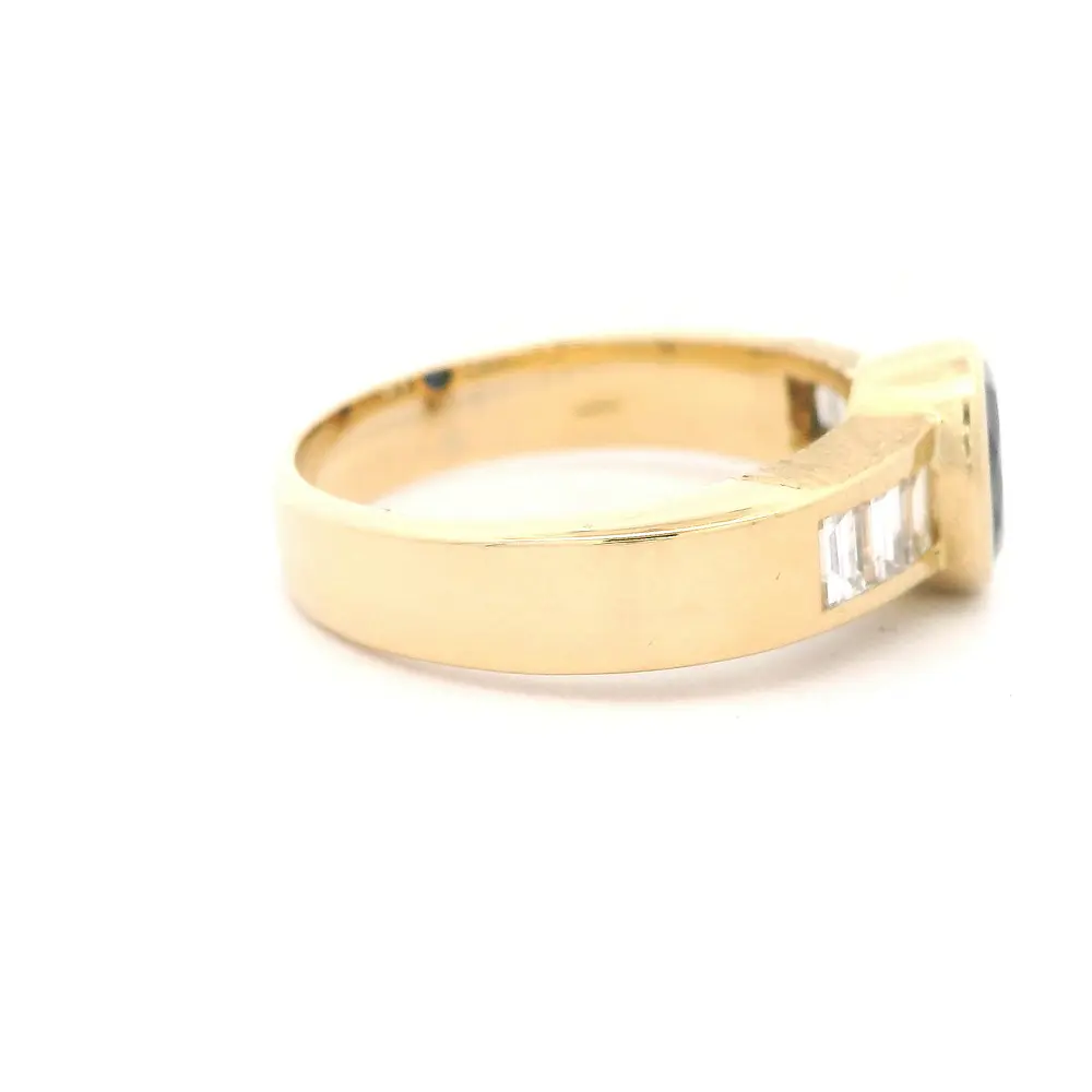 Anillo Oro 18K Solitario con Zafiro