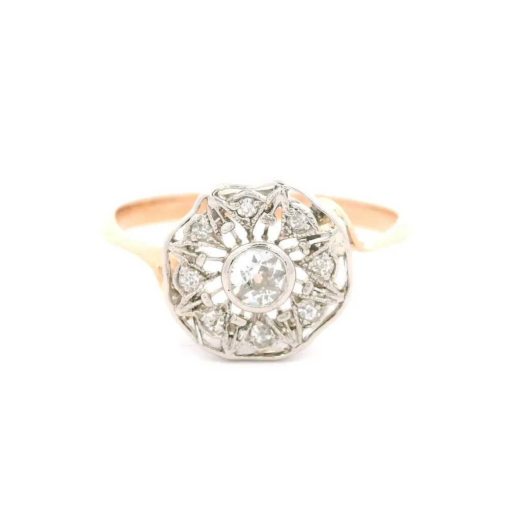 Anillo Oro 18K Flor con Diamantes