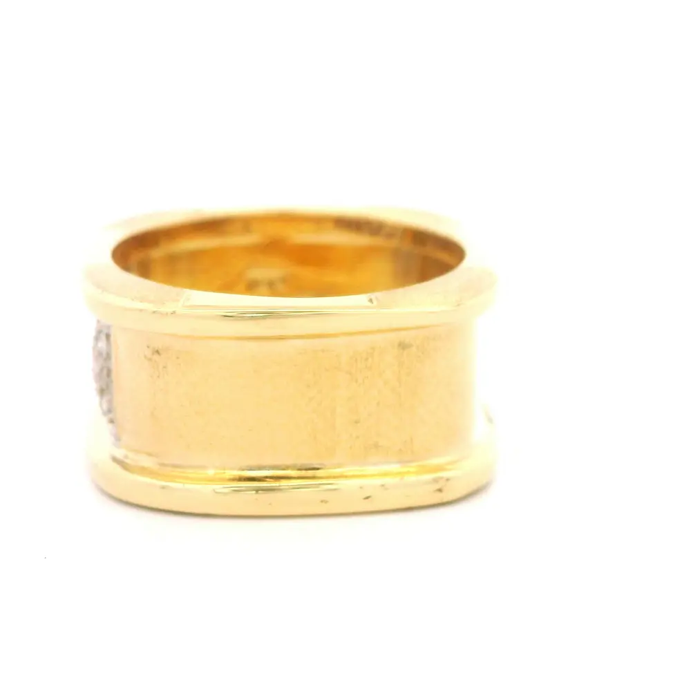 Anillo Oro 18K Sello con Diamantes