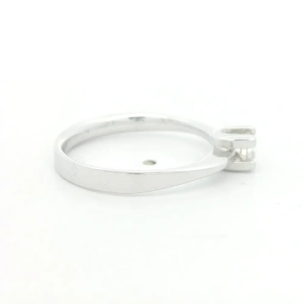 Anillo de Oro Blanco 18K Solitario Rodinado con Diamante Natural