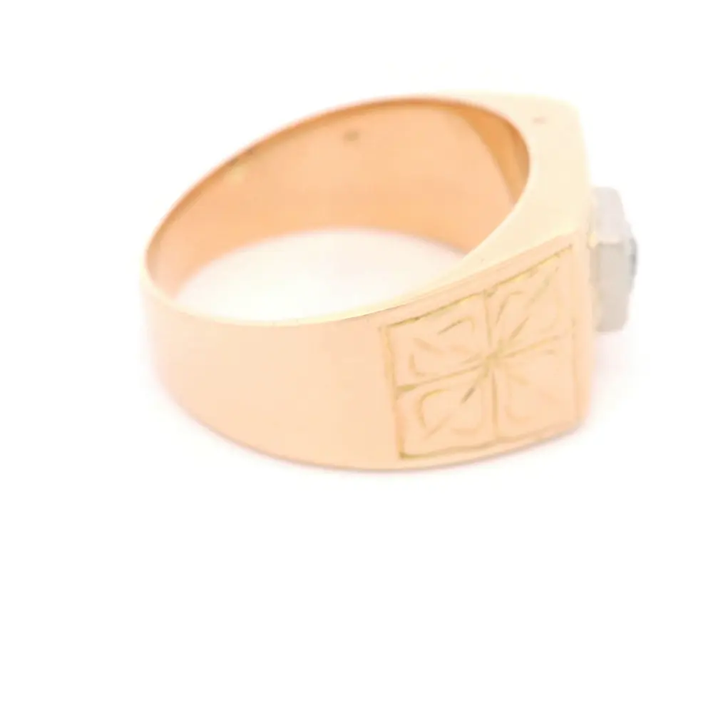 Anillo Oro 18K Sello con Diamante