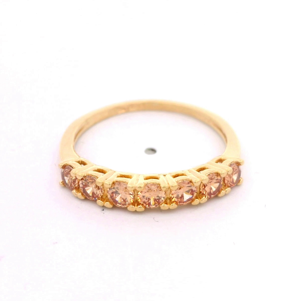 Anillo medio cintillo 5 piedras circones 1.8 grs Oro 18k