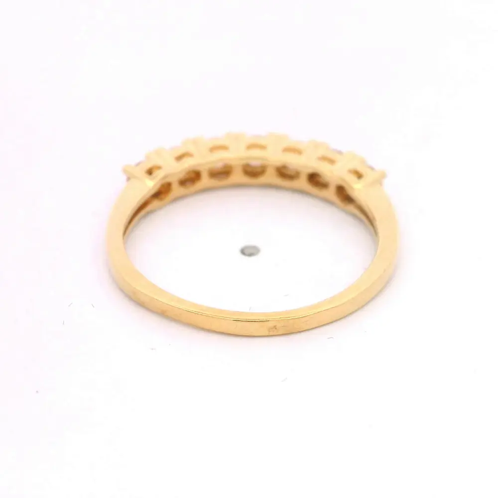 Anillo de Oro 18K Cintillo con 7 MCP Champagne