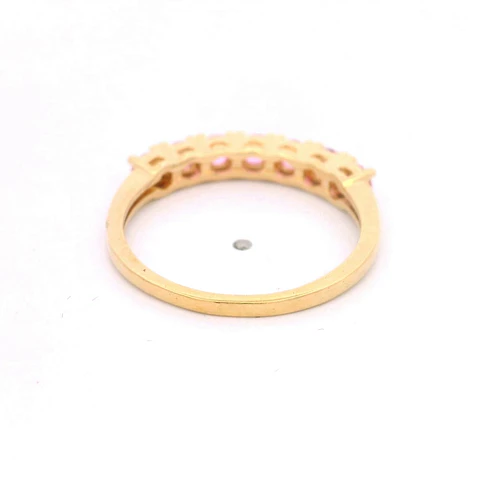 Anillo de Oro 18K Cintillo con 7 MCP Rosadas