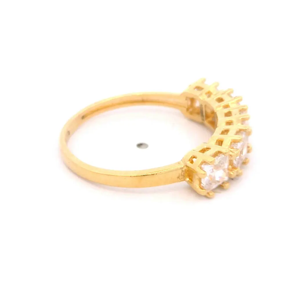 Anillo de Oro Amarillo 18K Cintillo con 5P Incoloras