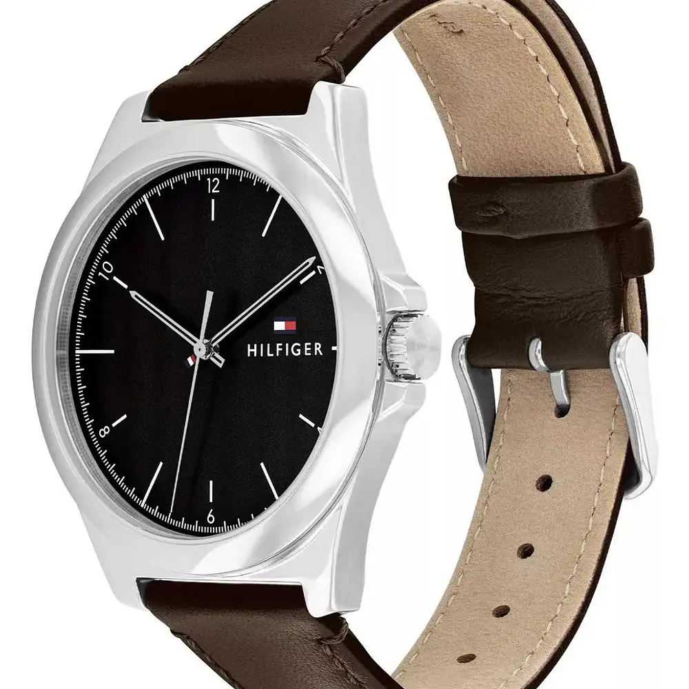 Reloj Tommy Hilfiger Norris Código 1710601 para Hombre – Correa de Cuero Marrón y Esfera Negra