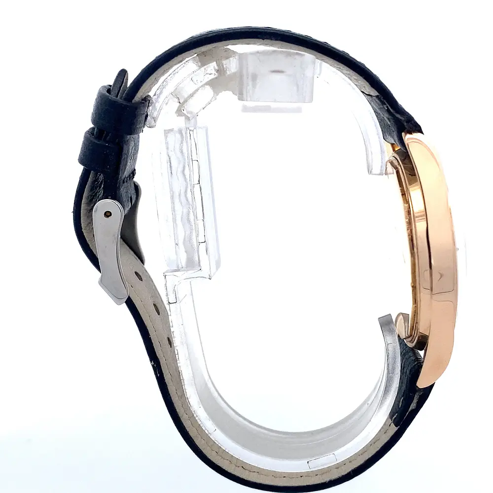 Reloj Universal Genève Polerouter Date Código 104503-2 para Hombre – Automático en Oro 750 con Cristal Plexiglas