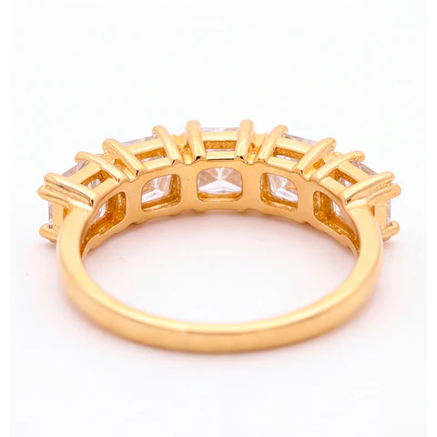 Anillo de Oro Amarillo Cintillo 18K Talla 16