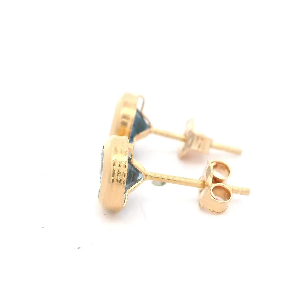 Aros De Oro Amarillo 18K Punto de Luz Piedra Celeste