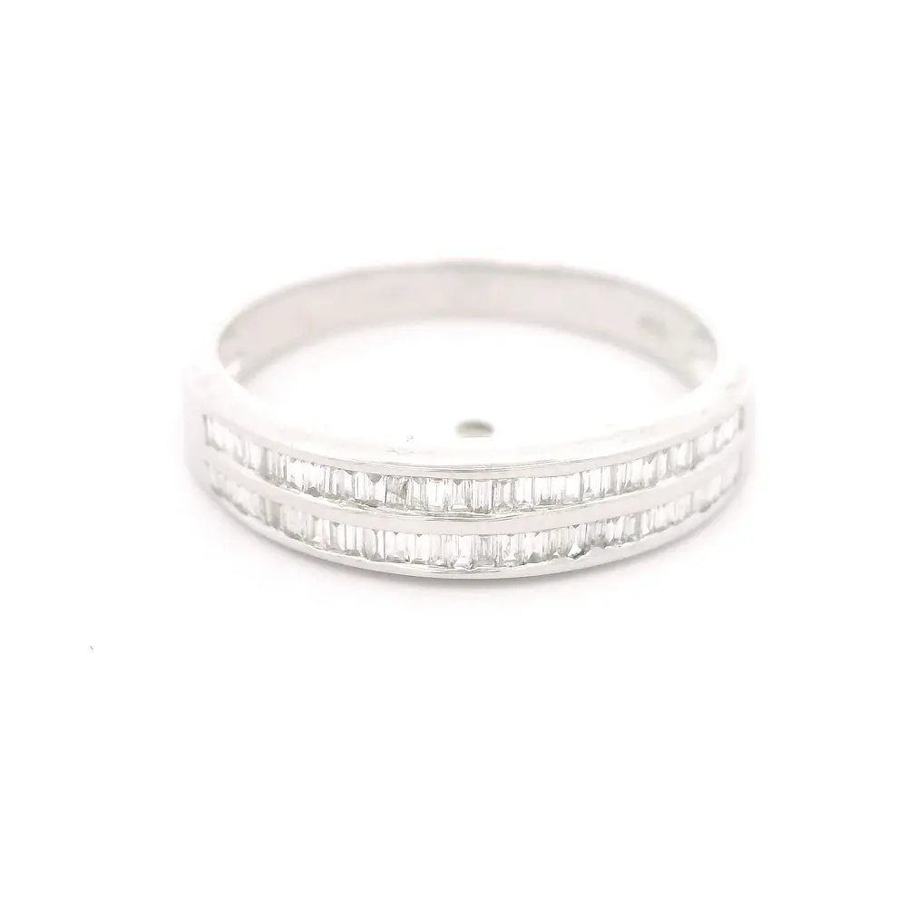 Anillo Cintillo de Oro Blanco 18K con 62 Diamantes Naturales
