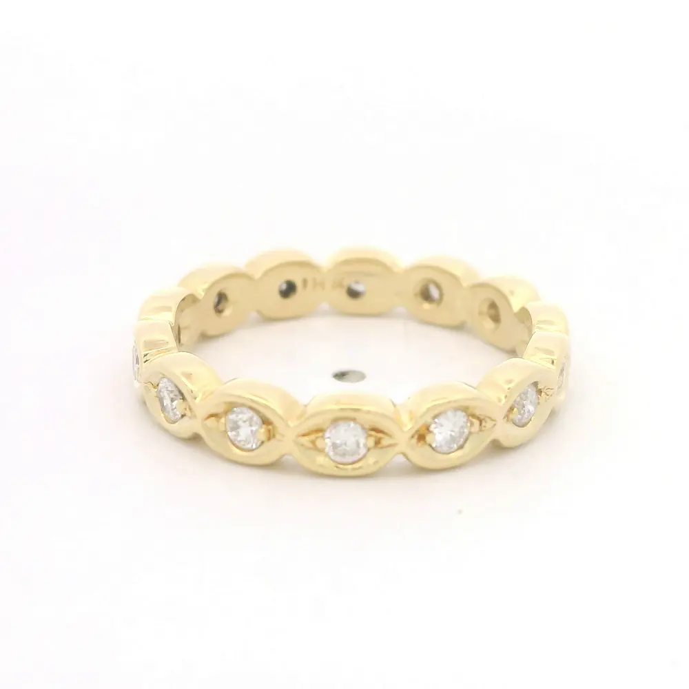 Anillo Cintillo Infinito Oro Amarillo 18K  Con Diamantes