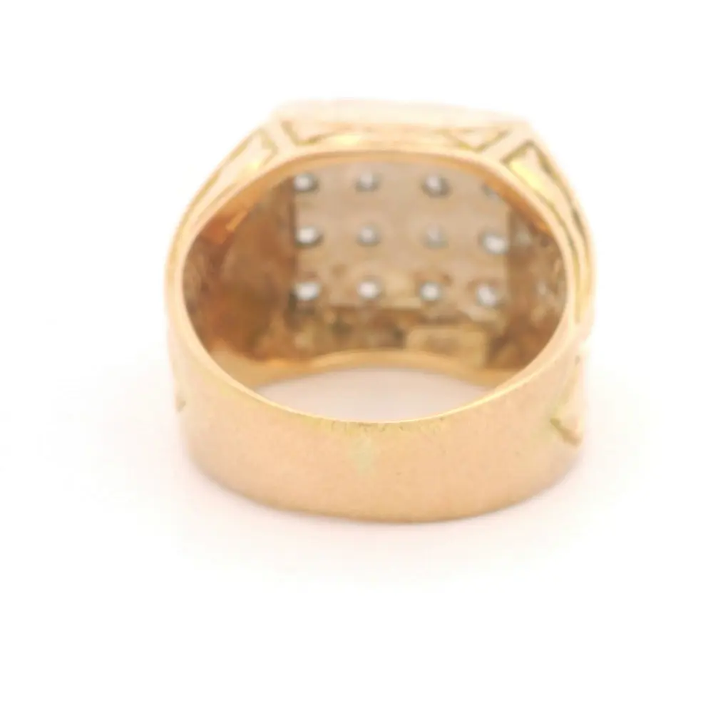 Anillo Sello Dos Oros 18K  Con  Diamantes