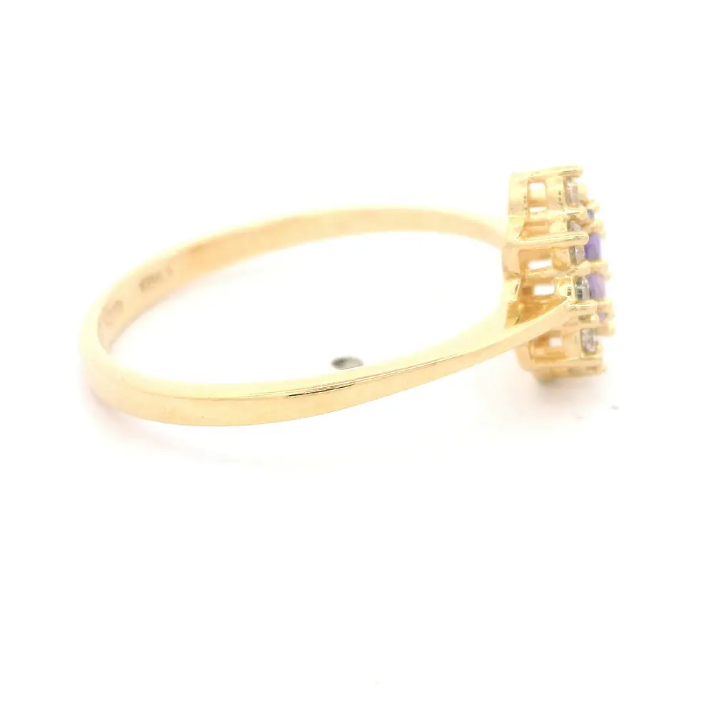 Anillo Lady Di Oro Amarillo 18K Con Piedra Morada y Piedras Incoloras