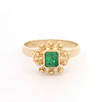 Anillo Flor Oro Amarillo 18K Con Esmeralda Cuadrada