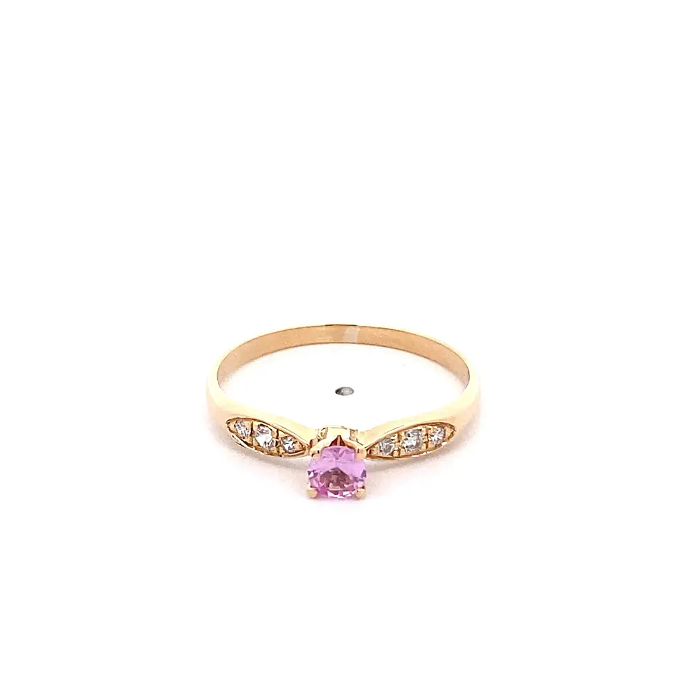 Anillo Solitario de Oro Amarillo 18K con Piedra Rosada e Incoloras