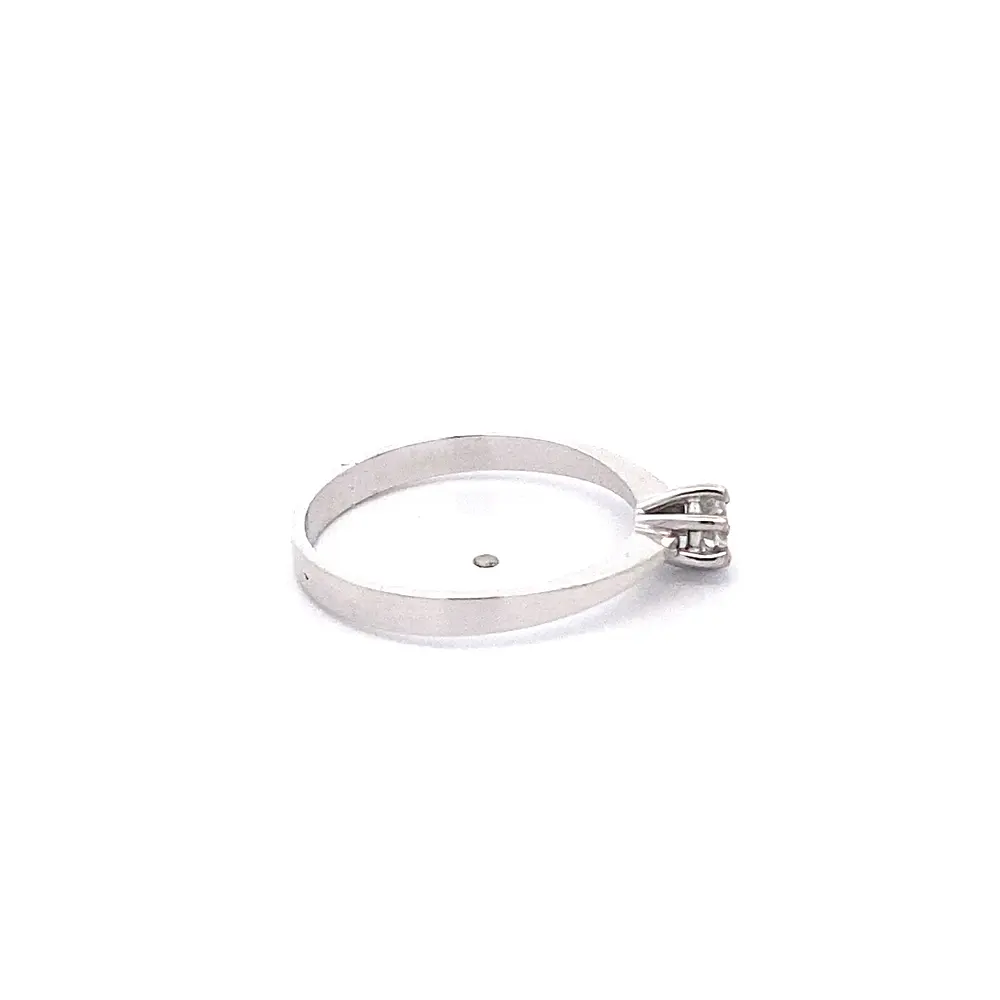 Anillo Solitario de Oro Blanco 18K con Diamante 0,23 ct
