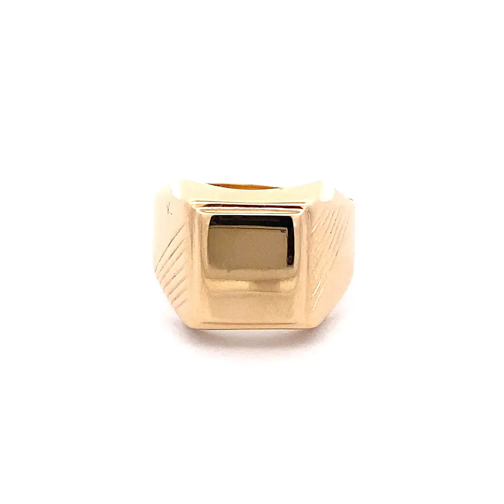 Anillo Sello con Tallado Lateral de Oro Amarillo 18K