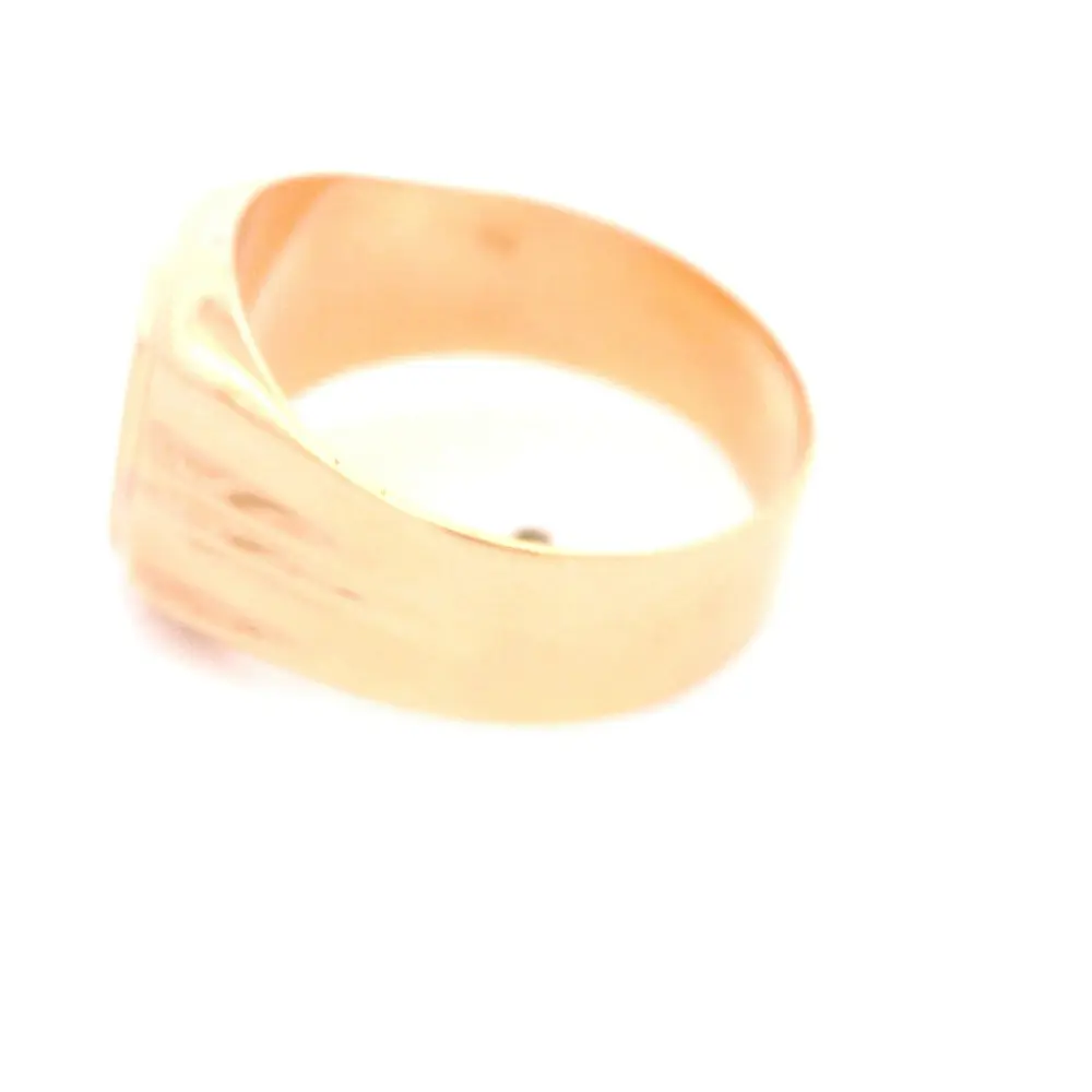 Anillo Sello con Tallado Lateral de Oro Amarillo 18K