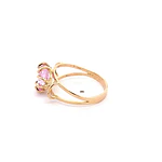 Anillo Calado de Oro Amarillo 18K con Piedra Rosada