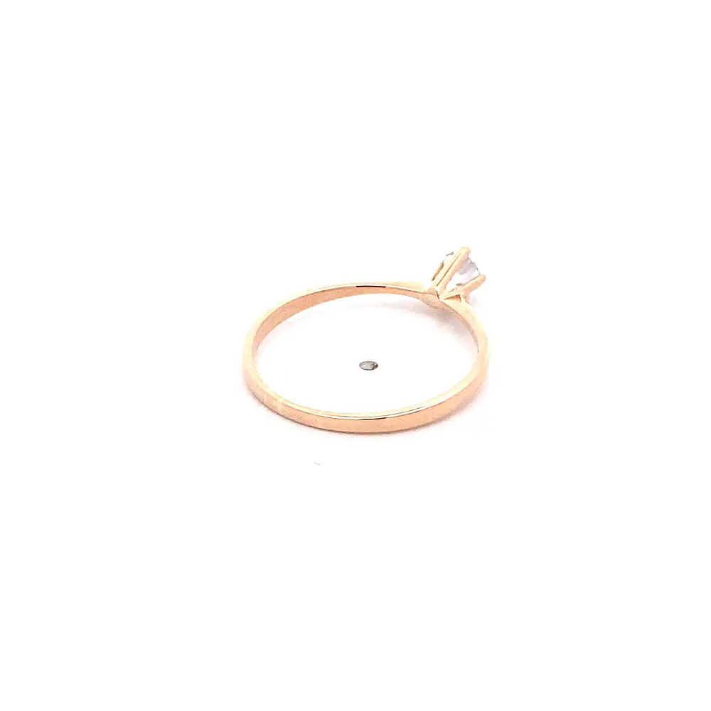 Anillo Solitario de Oro Amarillo 18K con Piedra Incolora
