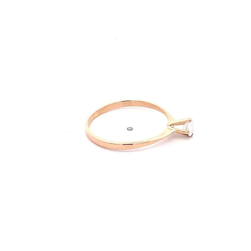Anillo Solitario de Oro Amarillo 18K con Piedra Incolora