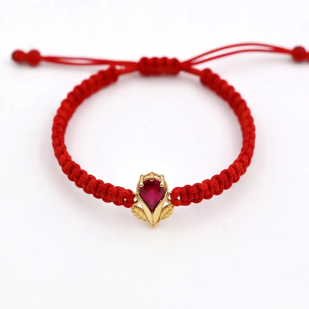 Pulsera De Hilo Rojo Con Dije Copihue De Oro Amarillo 18K