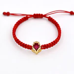 Pulsera De Hilo Rojo Con Dije Copihue De Oro Amarillo 18K